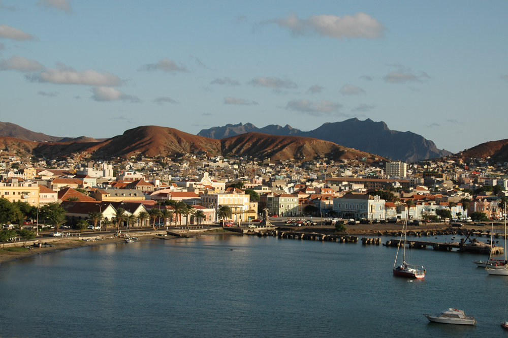 Return to Sal, or extend toward Mindelo route image