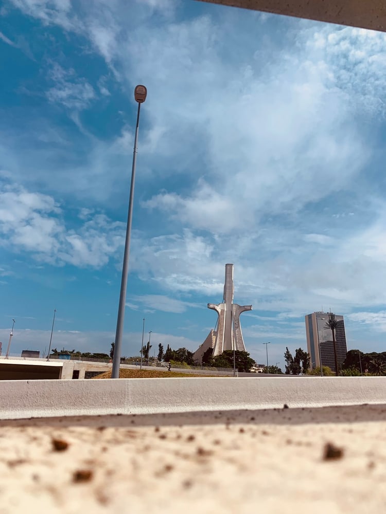 Arrival in Abidjan: Plateau, St. Paul's Cathedral and maquis route image