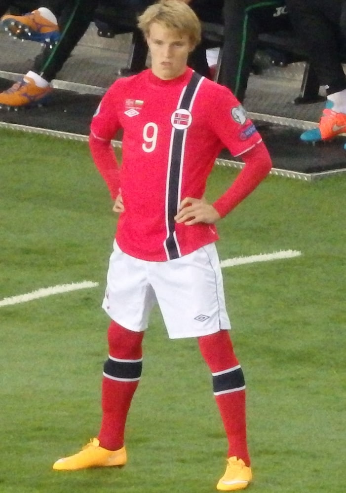 Martin Ødegaard (Martin Odegaard) Football Photos